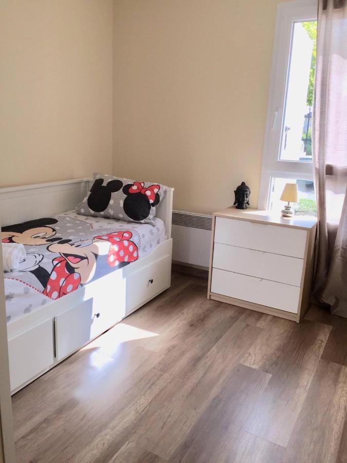 Appartement Eco 6 Personnes Magny-le-Hongre Luaran gambar